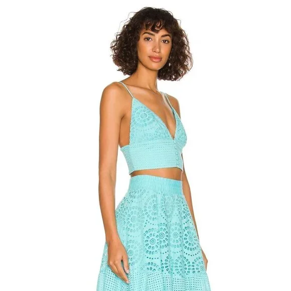 Alice + Olivia Adelaide Button Down Crop Top - Picture 2 of 5